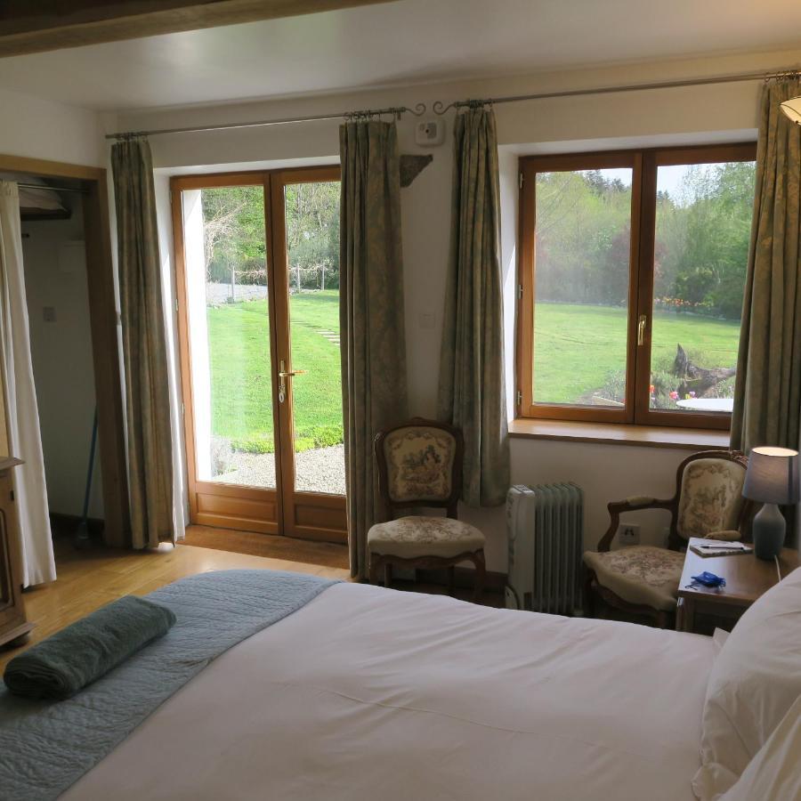 La Tuilerie Accommodation La Bazeuge Esterno foto